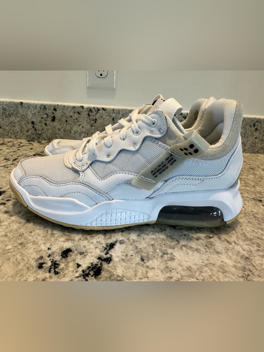 Nike Jordan MA2 - White Sesame